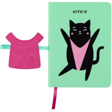 Notebook Kite Green cat K22-464-2, hard cover, В6, 96 sheets, squared 5
